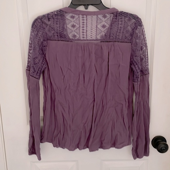 Harlowe & Graham Lace Detail Split Neck Blouse - Picture 4 of 4